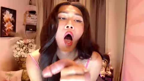 Snapshot of kattiecurrent chatting on March 14, 6:57 pm Saisy online show from March 14, 6:57 pm