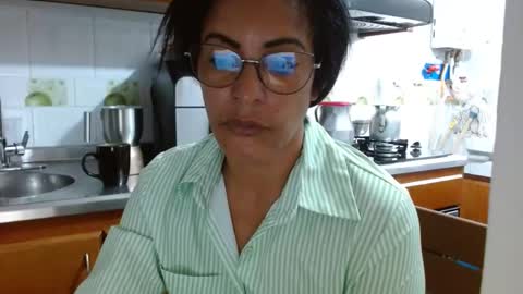 KattleyaGrey online show from March 10, 12:15 pm