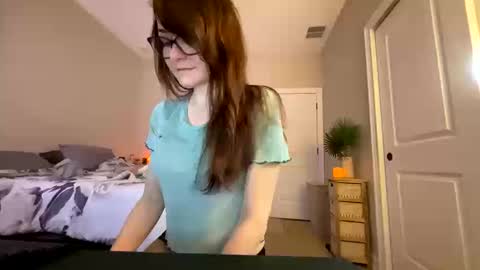 Snapshot of kattnip44 chatting on October 15, 8:42 pm Josie live show Tuesday Wednesday and Thursday online show from October 15, 8:42 pm