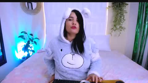 katty online show from March 22, 5:22 am