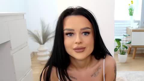 Katty Perry online show from April 20, 2:20 pm