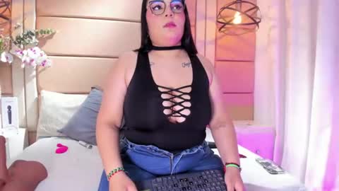 Snapshot of kattyarogers chatting on July 2, 8:59 pm KattyaRogers online show from July 2, 8:59 pm