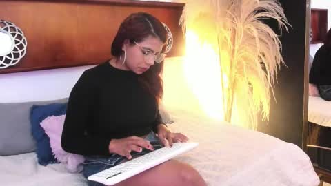 Katty  online show from January 16, 1:26 pm