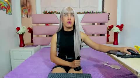 KattyJener online show from April 6, 4:46 am