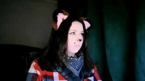 Snapshot of kattyy_summer chatting on May 24, 7:52 pm Kattyy Summer online show from May 24, 7:52 pm