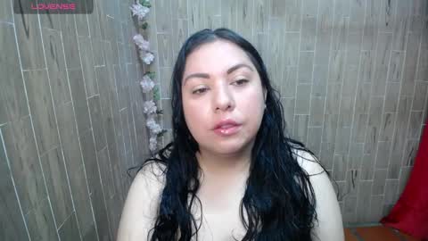 Snapshot of katy2425 chatting on May 25, 1:28 pm Katy online show from May 25, 1:28 pm