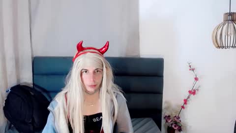 katy_cat__ online show from February 24, 3:15 am