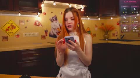 Snapshot of katy_ethereal chatting on February 10, 3:35 am Katy - online show from February 10, 3:35 am