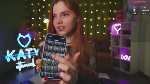 Snapshot of katy_ethereal chatting on March 1, 3:10 am Katy - online show from March 1, 3:10 am