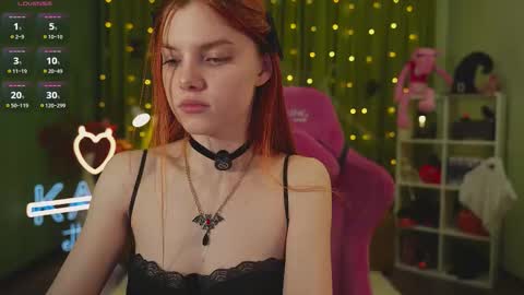 Snapshot of katy_ethereal chatting on October 25, 3:14 am Katy - online show from October 25, 3:14 am