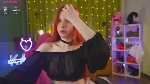 Snapshot of katy_ethereal chatting on November 3, 2:46 am Katy - online show from November 3, 2:46 am