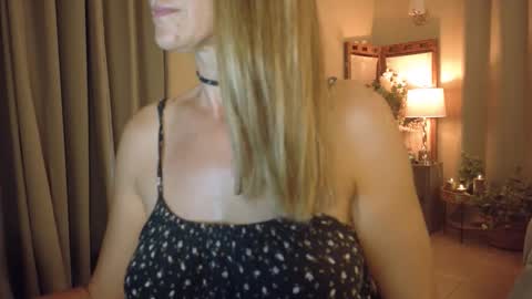 Katy online show from March 31, 11:05 pm