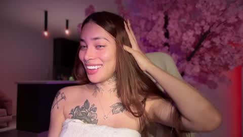 Emily online show from February 1, 1:02 am