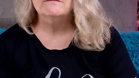 Snapshot of katy_nicole chatting on April 19, 8:22 pm katy_nicole online show from April 19, 8:22 pm