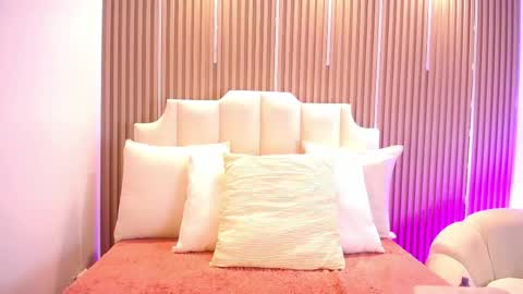 Katy Van online show from April 21, 5:03 am