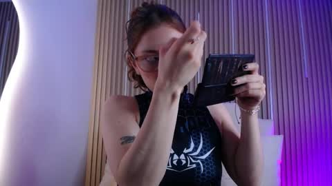 Katy Van online show from April 22, 9:27 pm