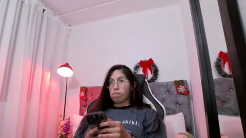 KATY online show from December 30, 8:47 pm