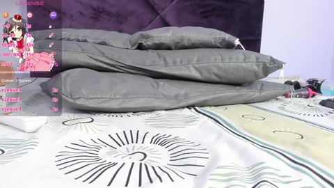 Snapshot of katybrowns chatting on December 17, 11:05 pm KATY online show from December 17, 11:05 pm