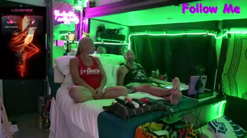 katycouple69 online show from July 2, 1:27 am
