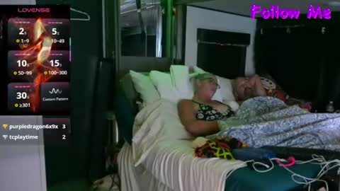 katycouple69 online show from July 12, 5:20 am