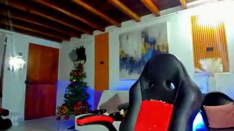 Snapshot of katydeliz chatting on November 4, 10:42 pm katy deliz online show from November 4, 10:42 pm