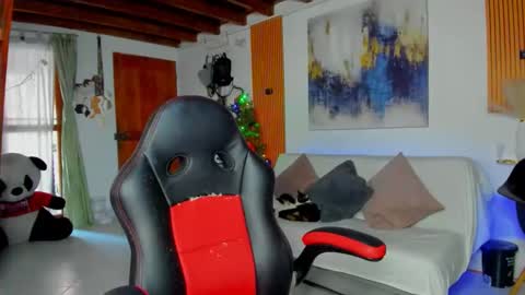 Snapshot of katydeliz chatting on November 7, 9:26 pm katy deliz online show from November 7, 9:26 pm