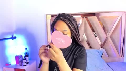 katyortiz online show from December 5, 11:41 am