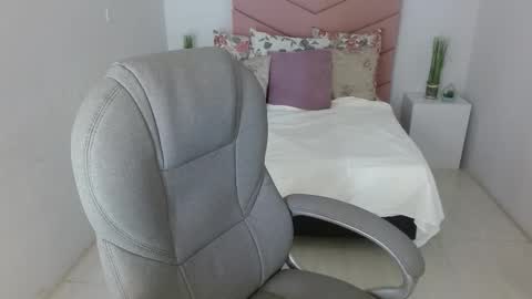 katyrojas online show from November 4, 12:15 pm