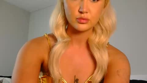 Katy online show from October 31, 8:43 pm