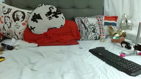 Katy online show from April 15, 10:11 am