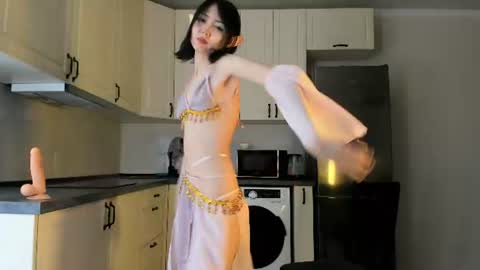 mai online show from July 17, 2:45 pm