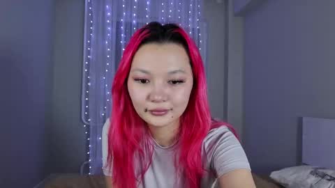 Nana online show from March 1, 7:49 pm