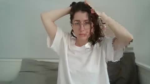 kawaii snowflake online show from October 19, 1:01 pm