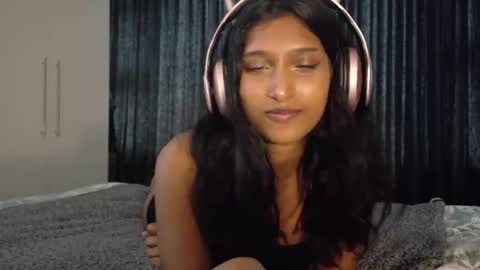 Snapshot of kawaiibabypie chatting on October 27, 9:35 am kawaiibabypie online show from October 27, 9:35 am