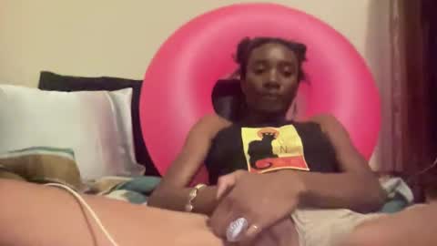 kawaiistrfkr online show from September 25, 6:22 pm