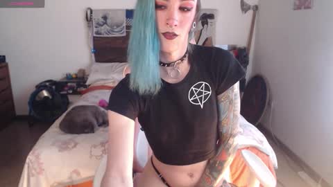 Snapshot of kawaimisfit chatting on September 26, 8:57 pm luna   online show from September 26, 8:57 pm