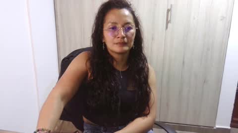 Snapshot of kawit1 chatting on January 27, 10:49 pm  Khawit  online show from January 27, 10:49 pm