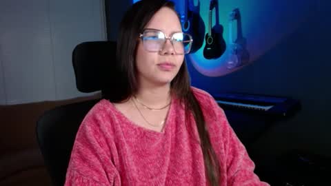 Kay online show from November 4, 4:33 am