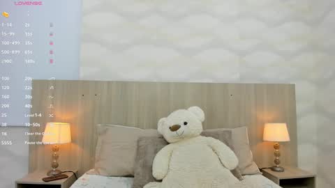   online show from February 22, 11:35 am