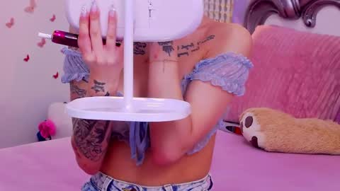 Kaya Belle online show from April 19, 4:45 am