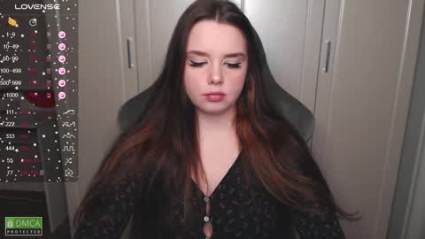 Alice online show from December 2, 9:28 pm