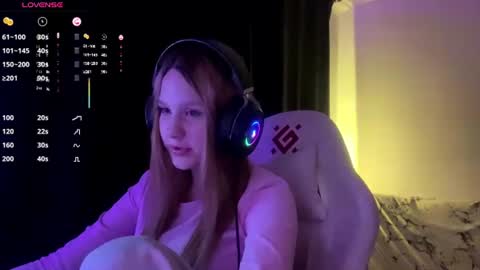 Amia online show from June 13, 5:33 pm