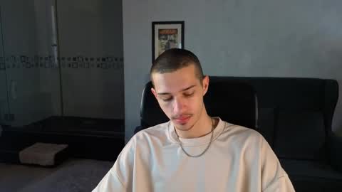 KaydenDrew online show from April 18, 4:38 am