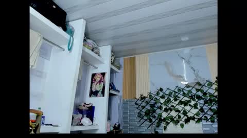 Snapshot of kayla_666 chatting on March 1, 5:26 pm kayla online show from March 1, 5:26 pm