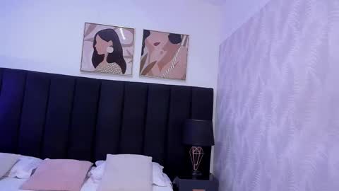 Snapshot of kayla_adams chatting on October 9, 11:30 am Kayla  online show from October 9, 11:30 am