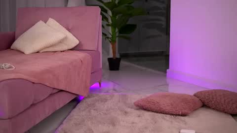 kaylabray online show from March 6, 2:51 am