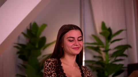 kaylabray online show from November 5, 4:56 am