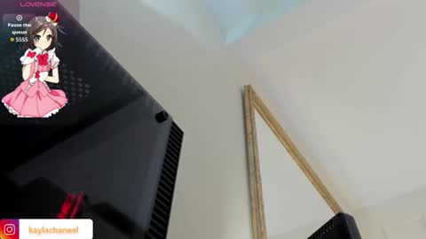 kaylachannell online show from October 19, 3:51 am