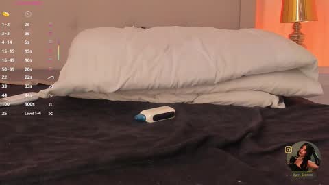 Kayla online show from March 22, 9:45 am