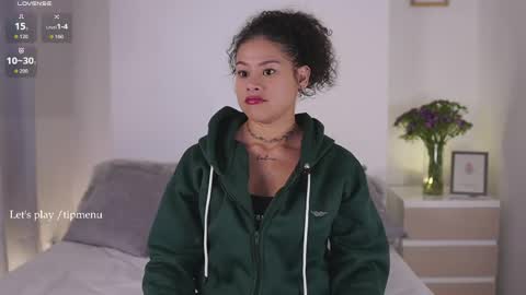 INSTAGRAM AND TW 11kayle online show from April 24, 12:13 am